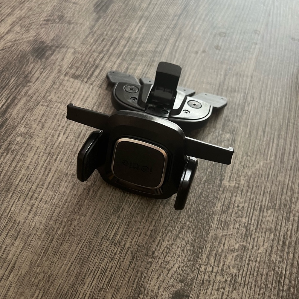 Iottie phone holder